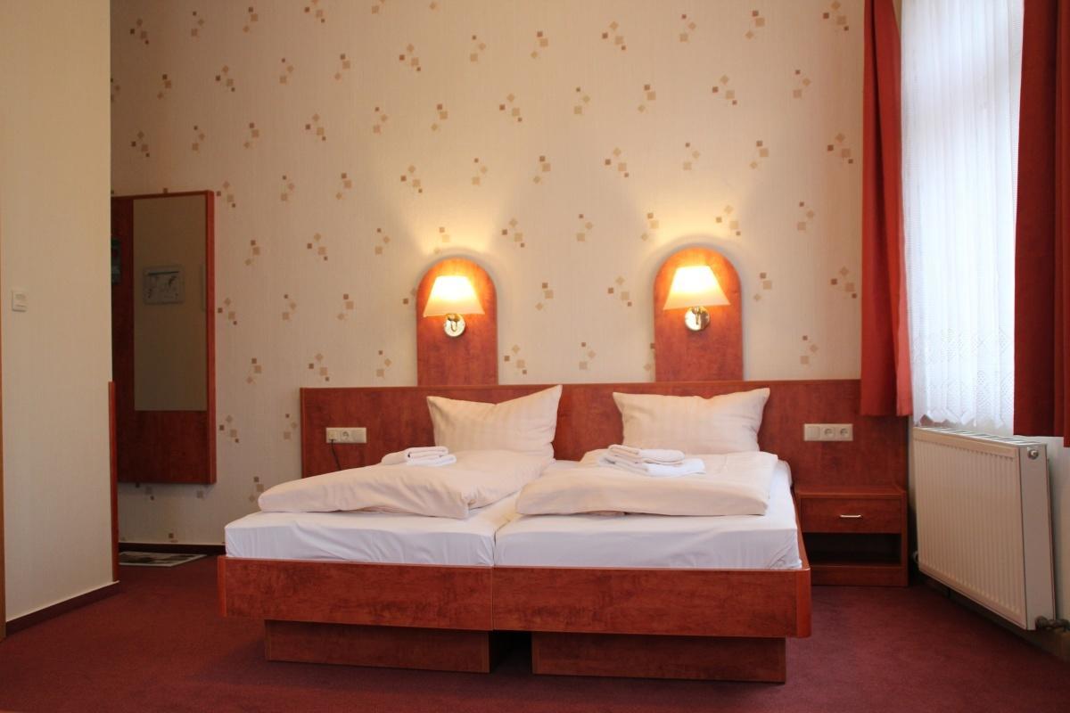 Hotel Thueringer Hof ルドルシュタット エクステリア 写真