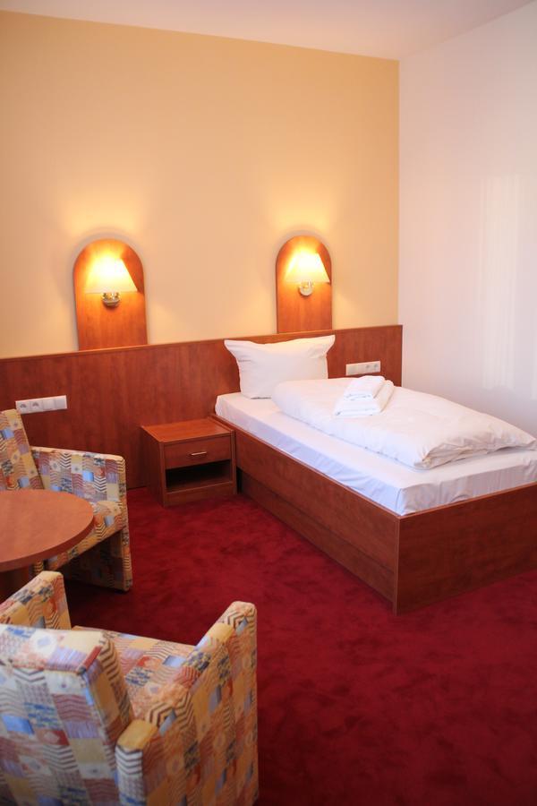 Hotel Thueringer Hof ルドルシュタット エクステリア 写真